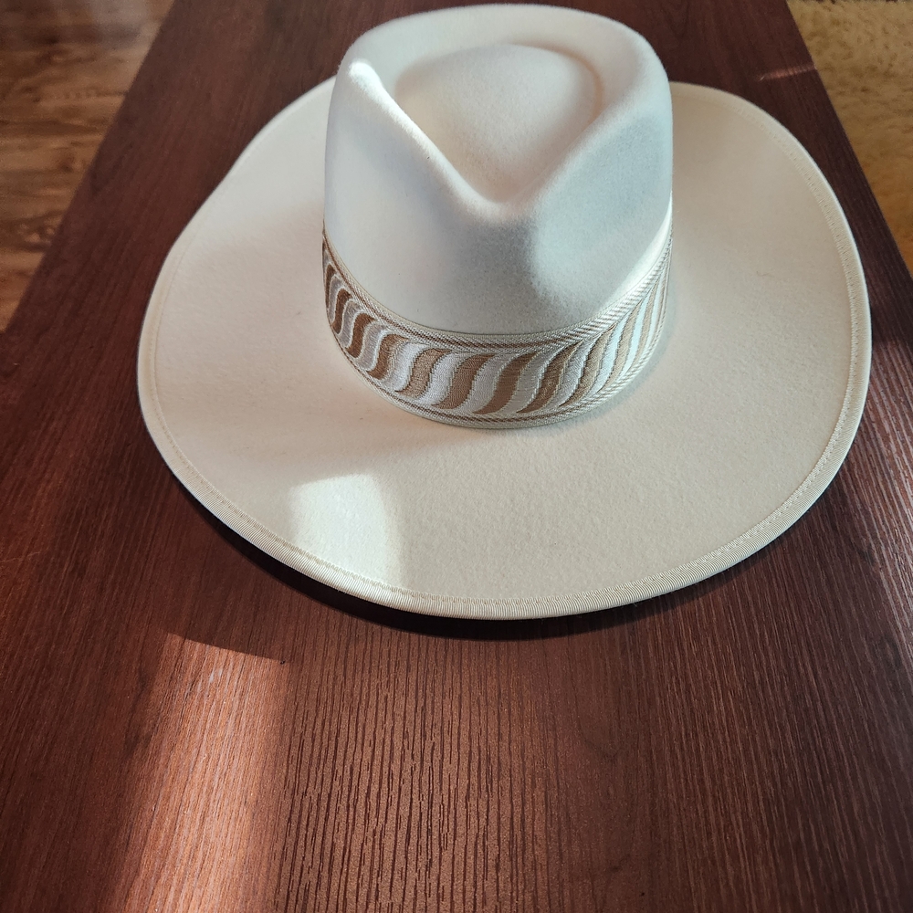 Olive & Pique Tan Women's Hat